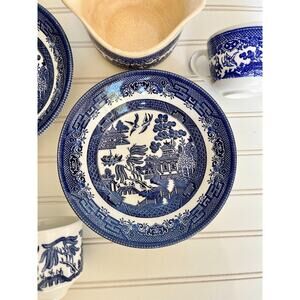 Vintage Six Piece Blue Willow Dinner Dish Set Churchill Staffordshire England